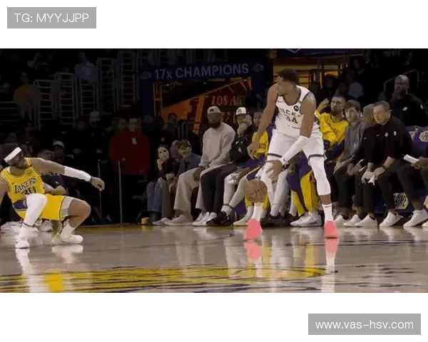 “翻腕违例”到底是什么？新手球员必学的基础规则判定标准